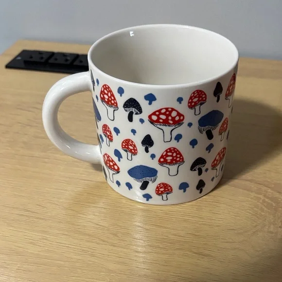 Target Mushroom Pattern Ceramic Mug - Red, Blue, Black - Picture 4 of 6
